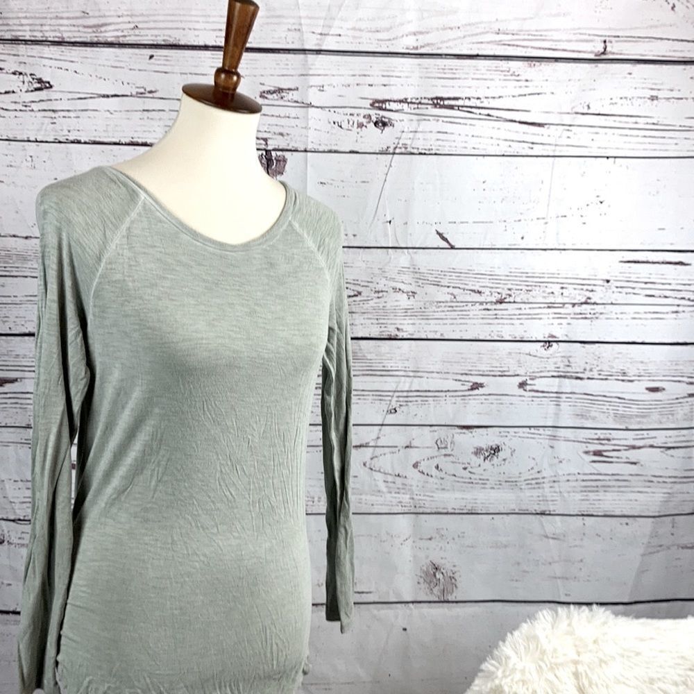 American Eagle Long Sleeve Shirt